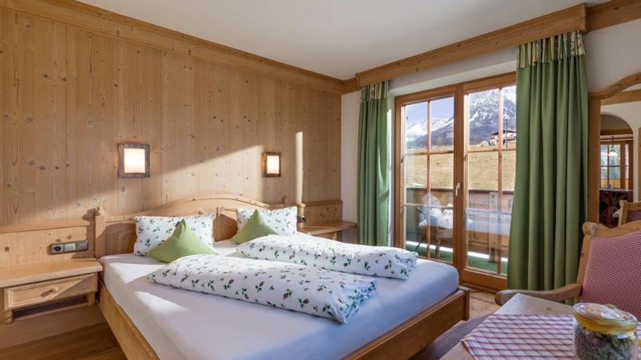 Schlafzimmer mit Kaiserblick Schlafzimmer mit Kaiserblick